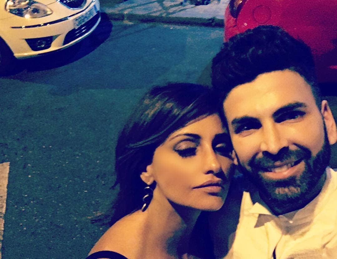 Con la hermana de Penélope, Mónica Cruz, también lleva una gran amistad.