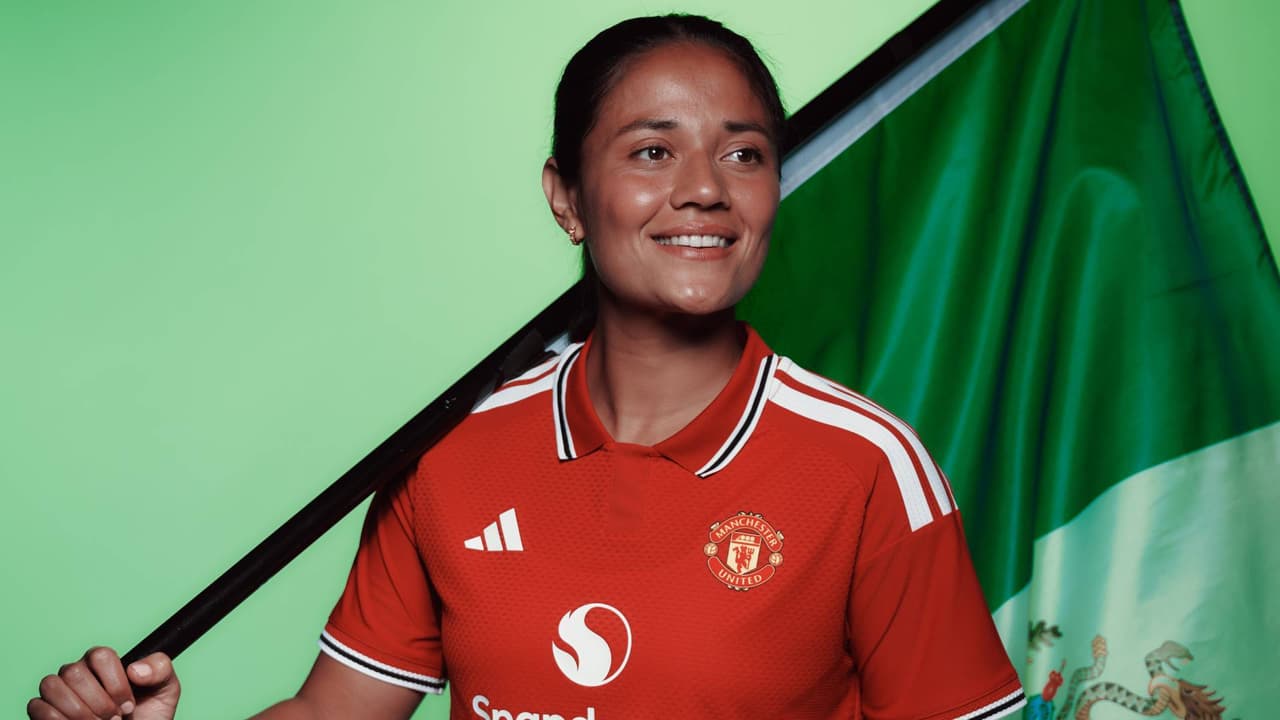 ¿Cuándo y contra quién es el posible debut de Rebeca Bernal con Manchester United?