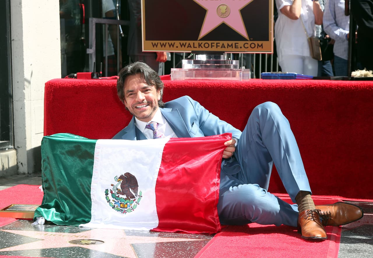 Eugenio Derbez te explica "How to be a latin lover" con Salma Hayek en este divertido trailer