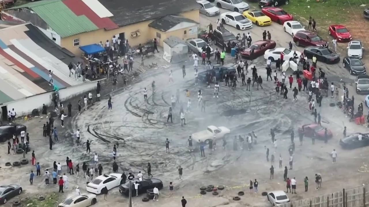 Tres hispanos son arrestados en carreras callejeras en Atlanta en las que participaron 1,000 personas