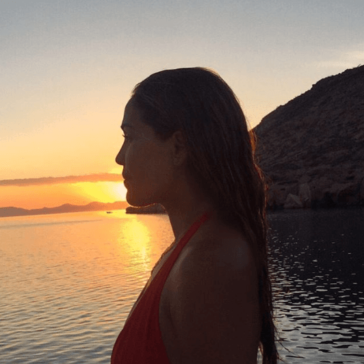 Karla Martínez cerró un día de festejos con esta foto y una bella reflexión, que compartió en sus redes sociales.