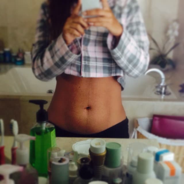 Así se veía su abdomen a tan solo una semana de haber dado a luz.
