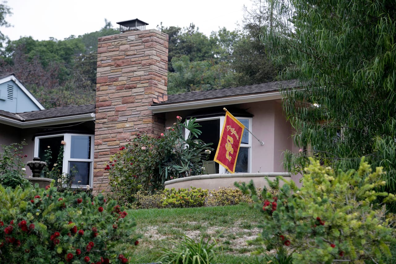 Investigan como suicidio la muerte de una detective de la Policía de Los Ángeles