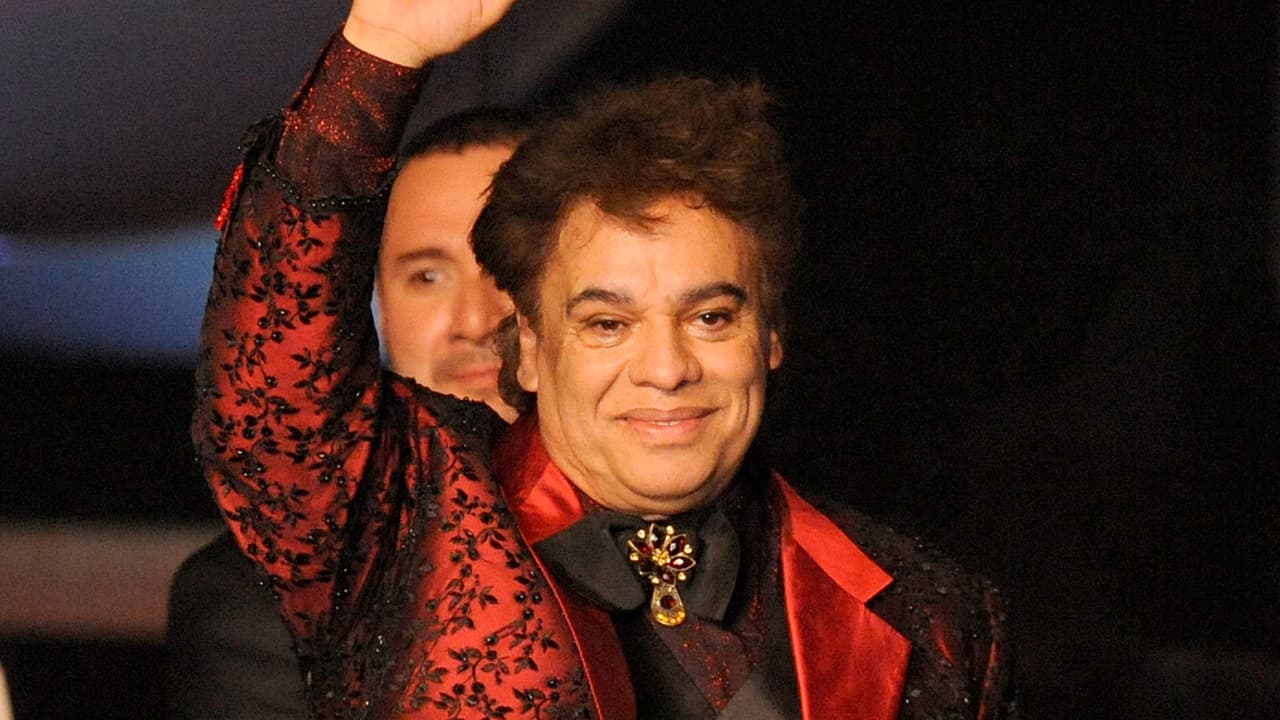 Fue a los 14 años que logró escapar definitivamente y se fue a vivir a la casa de uno de sus maestros, Juan Contreras.