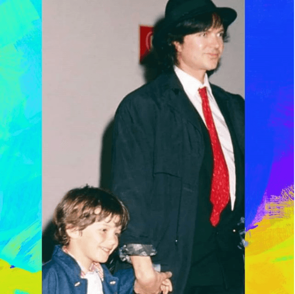 "He salido mucho, pero [...] 
<b>No sé por qué mi madre dice eso"</b>, comentó el hijo y 
<b>heredero universal del cantautor español</b>, durante una entrevista en 
<b>el programa de televisión 'Viva la vida'</b>, emitido en España.