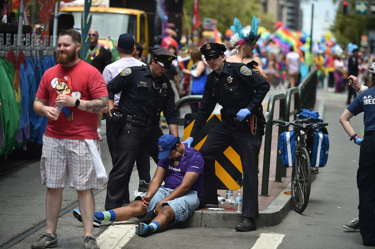 Cientos salieron a las calles de San Francisco para celebrar el Orgullo Gay.