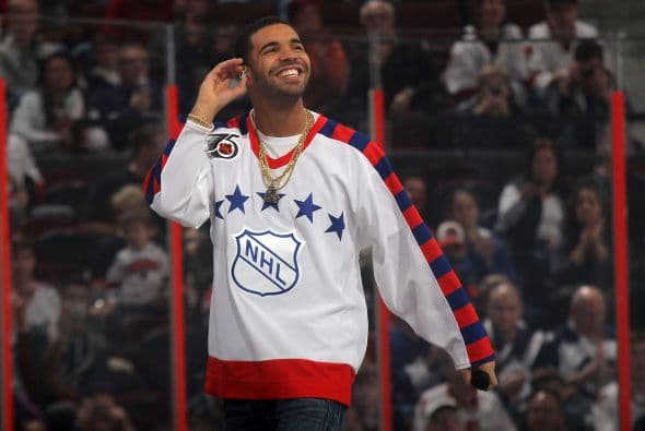 Drake, cuyo nombre real es Aubrey Drake Graham, nació en Toronto en 1986 de padre estadounidense y madre canadiense, posteriormente divorciados.