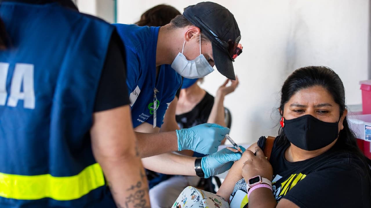 Condado Pima: dónde y cuándo puedes vacunarte contra el covid-19 en las clínicas móviles de FEMA 