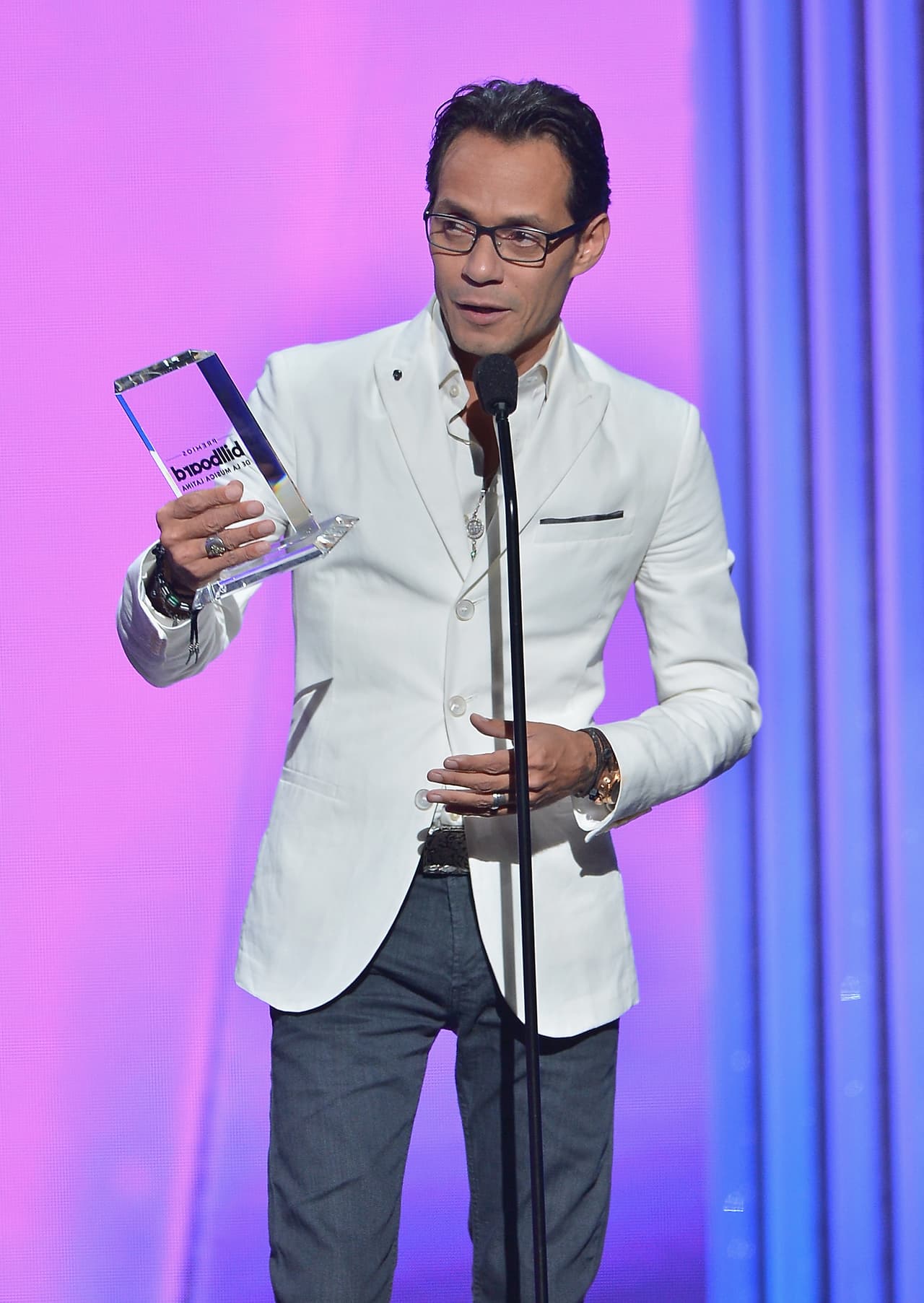 Marc Anthony. Un Virgo único de gran talento y carisma musical con un Sendero de la Vida en el cuatro y entrando en el año siete de consolidación intelectual y profesional. Continuarán sus éxitos profesionales y su relación sentimental con Shannon de Lima marchará viento en popa. Asimismo sus contactos personales con su ex Jennifer López con la cual se mantendrá una excelente relación que repercutirá de forma positiva en los hijos de ambos.