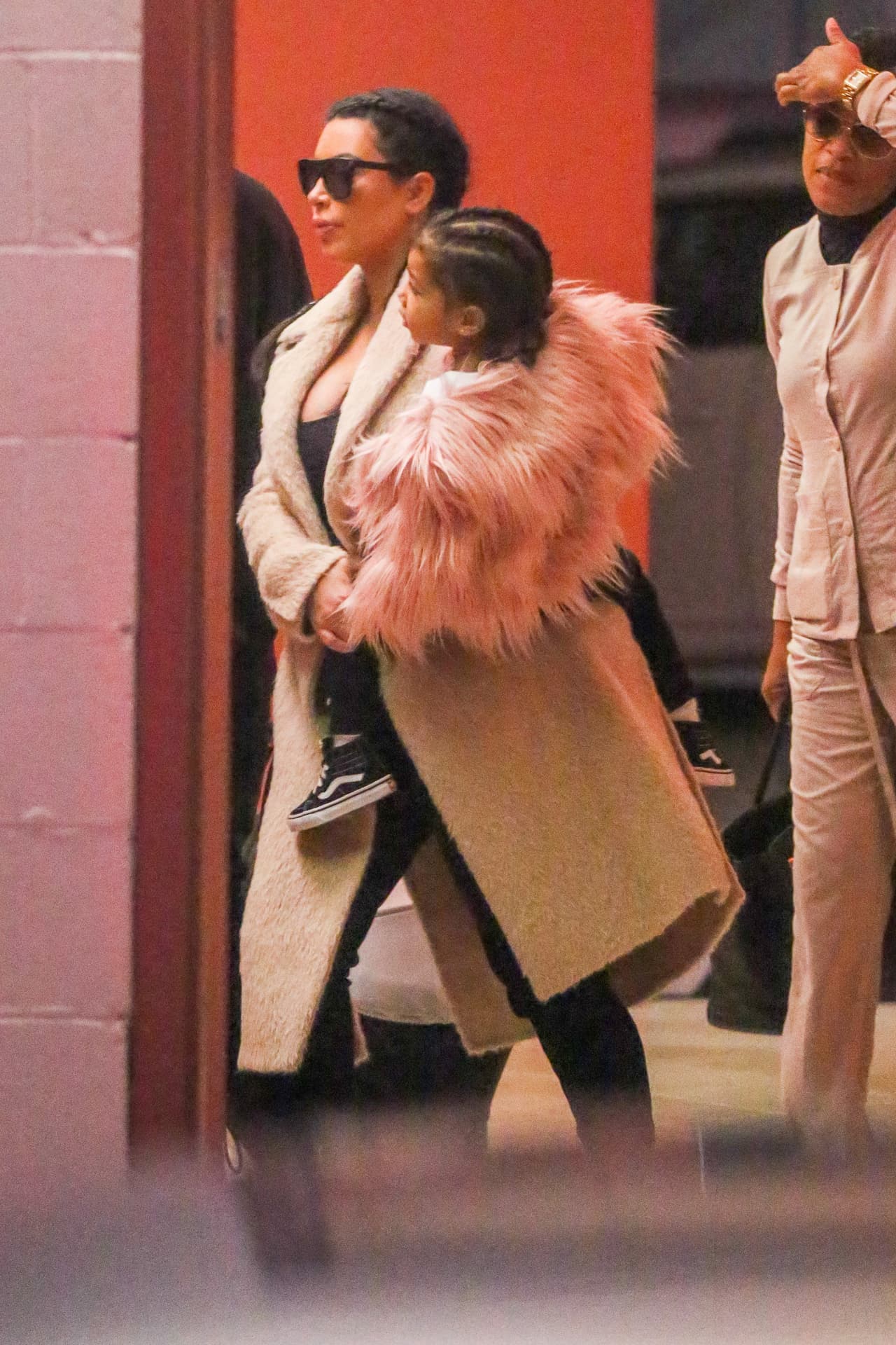 Dedicará tiempo y esfuerzos a un protagonismo a favor de la reivindicación del trágico episodio del genocidio de Armenia. Su vida personal siempre ha estado matizada por el escándalo, uno de ellos relacionados cuando el exesposo de su madre, entonces Bruce Jenner anunció su cambio de sexo y se transformó en la hoy conocida como Caytlin Jenner. Se centra su actividad empresarial: seguirá invirtiendo en la industria de la belleza, con gran éxito.