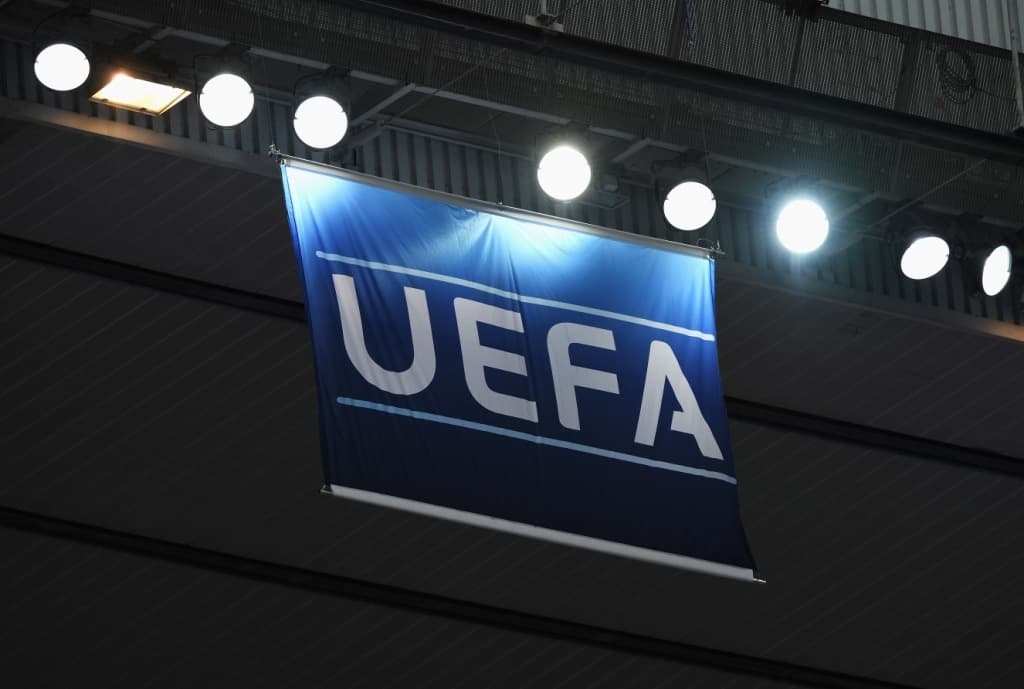 UEFA autoriza cinco cambios en Champions, Europa y Nations League