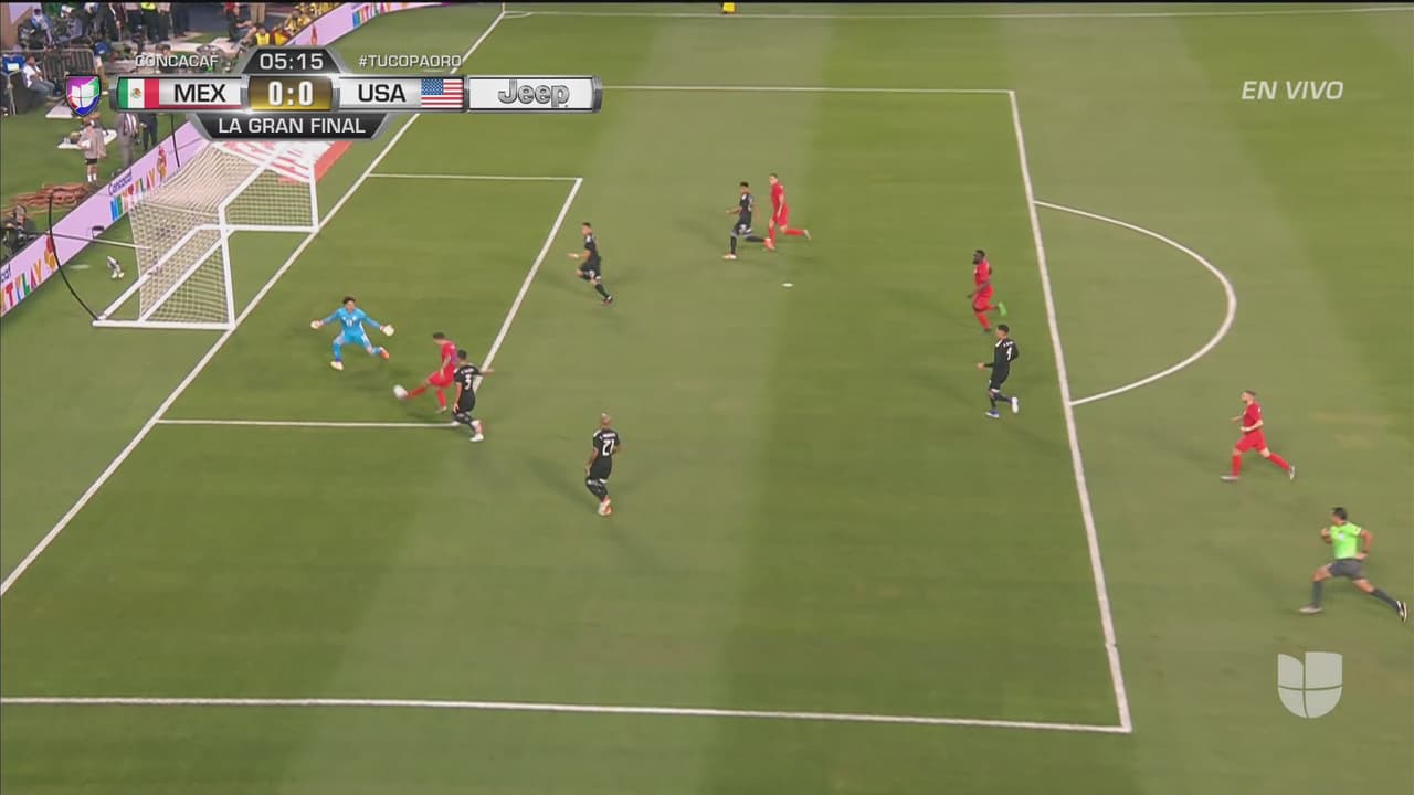 ¡Se salvó México! Ochoa evita el 1-0 de Pulisic