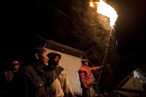 "Estimado Presidente, desde la Patria de Bolívar vaya a todo el pueblo de México nuestro abrazo infinito y solidario", dijo Chávez en un mensaje en la red social Twitter.