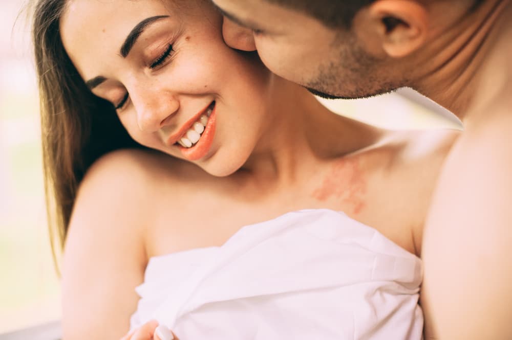 <b>Júpiter directo y el elemento agua</b>
<br>
<b>(Cáncer, Escorpión y Piscis)</b>
<br>
<u>La pasión se exalta, el amor y el deseo son intensos</u>
<br>La influencia directa de Júpiter en tu elemento, específicamente en Escorpión, expande su nivel energético en los demás signos de agua y crea una onda de pasión, deseo y vitalidad sexual.