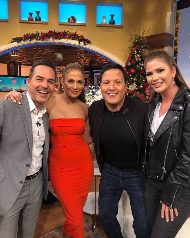 El próximo viernes le espera una mañana para gozar de principio a fin. Los conductores de Despierta América están felices de recibirla, entre ellos Francisca Lachapel, quien en aquel diciembre viajó a Dubái donde le entregaron el anillo de compromiso.