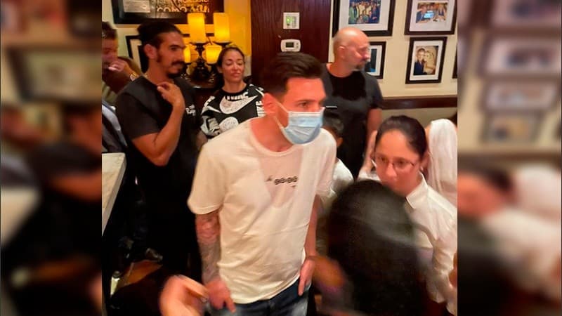 <b><h2 class="cms-H2-H2">Café Ragazzi, el café que le gusta a Messi</h2></b>
<br>El Café Ragazzi, del cantautor argentino-venezolano Ricardo Montaner, ya lo está esperando nuevamente. Messi estuvo allí durante unas vacaciones después de que ganó la Copa América con Argentina en 2021 y generó un revuelo de fanáticos que se acercaron a saludarlo.
<br>
<br>
<a href="https://goo.gl/maps/ARunN4ak67N62avG7" target="_blank">Cafe Ragazzi, 9500 Harding Ave, Surfside.</a>