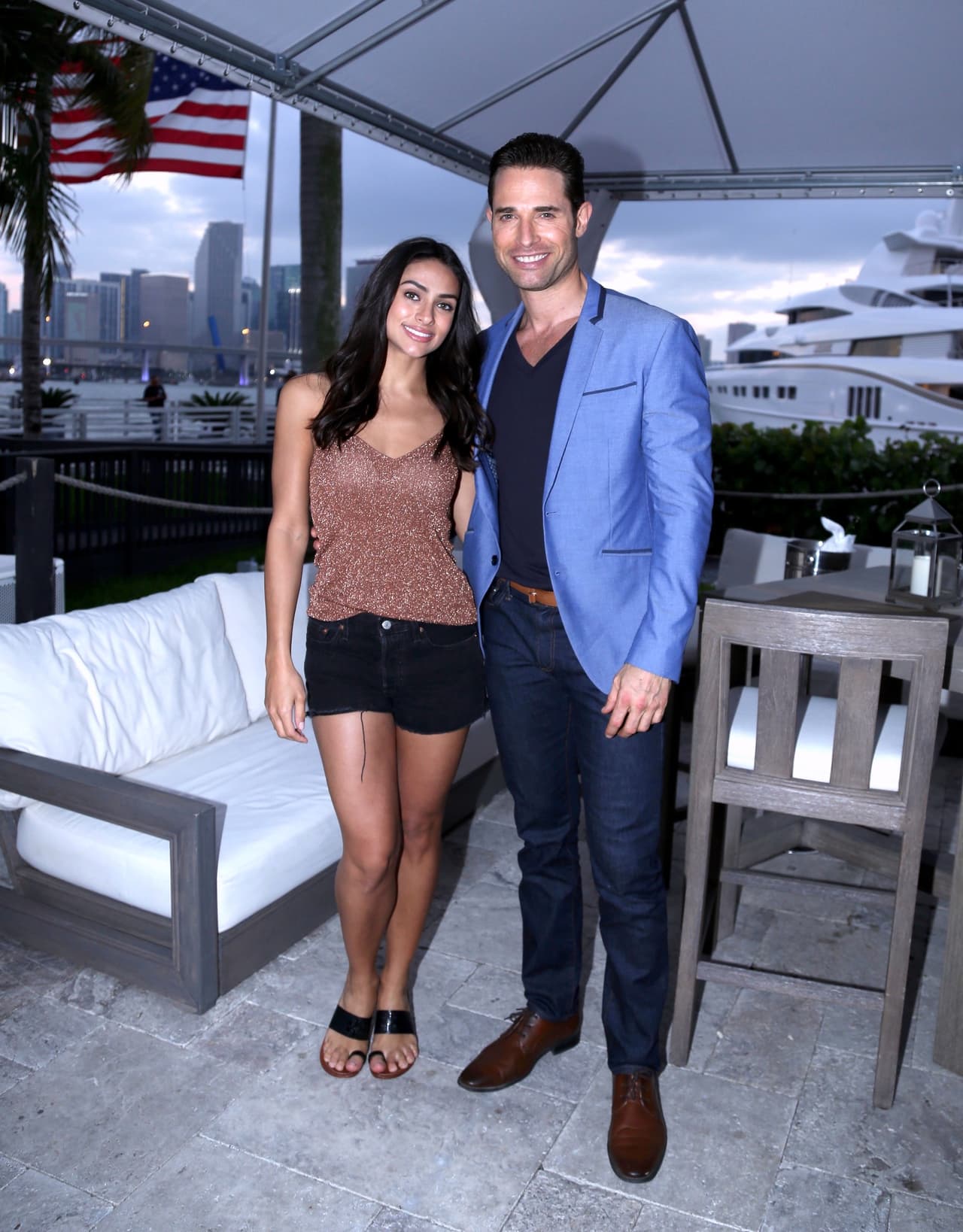 Admitió que su participación en 
<b><a href="https://www.univision.com/shows/despierta-america/quien-le-cambiara-la-vida-a-quien-sebastian-rulli-y-renata-notni-revelan-anecdotas-de-el-dragon-video" target="_blank">El Dragón</a></b> representa un punto importante en su carrera al ser algo distinto a lo que ha hecho y espera que sea el inicio de una diversificación.