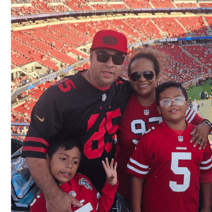 Fernando Salazar comparte una foto junto con su familia y afirma que son "49ers 4ever".
