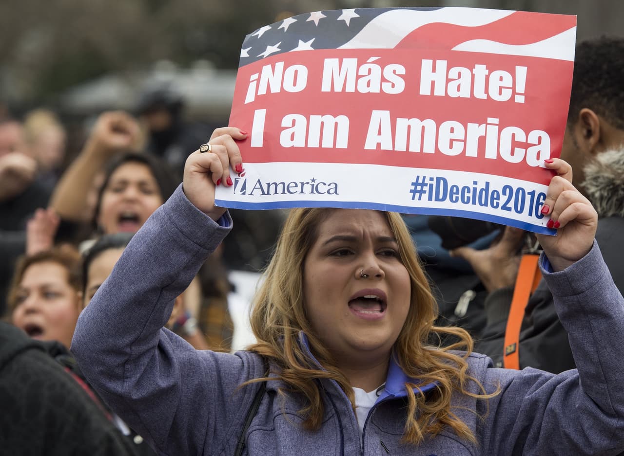 Hispanos despidieron 2015 con una protesta por el plan de deportaciones masivas
