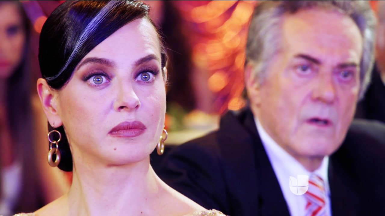 Doña Beatriz está sorprendida, ya no sabe qué pensar.