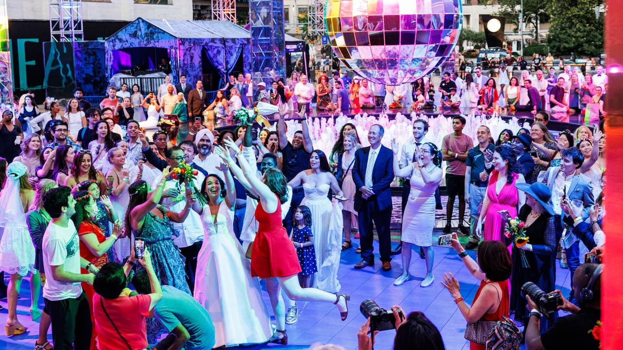 Invitan a parejas a celebración de boda masiva en el Lincoln Center de Nueva York