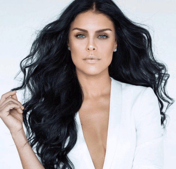 Sin embargo, el proyecto que la posicionó como una reconocida actriz fue 
<b><a href="http://www.univision.com/series/la-tierra-prometida">‘La Tierra Prometida’</a></b>.