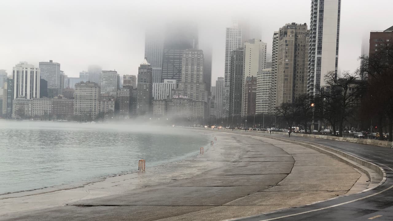 Expertos indican que hay riesgo de inundación junto en las áreas junto al Lago Michigan.