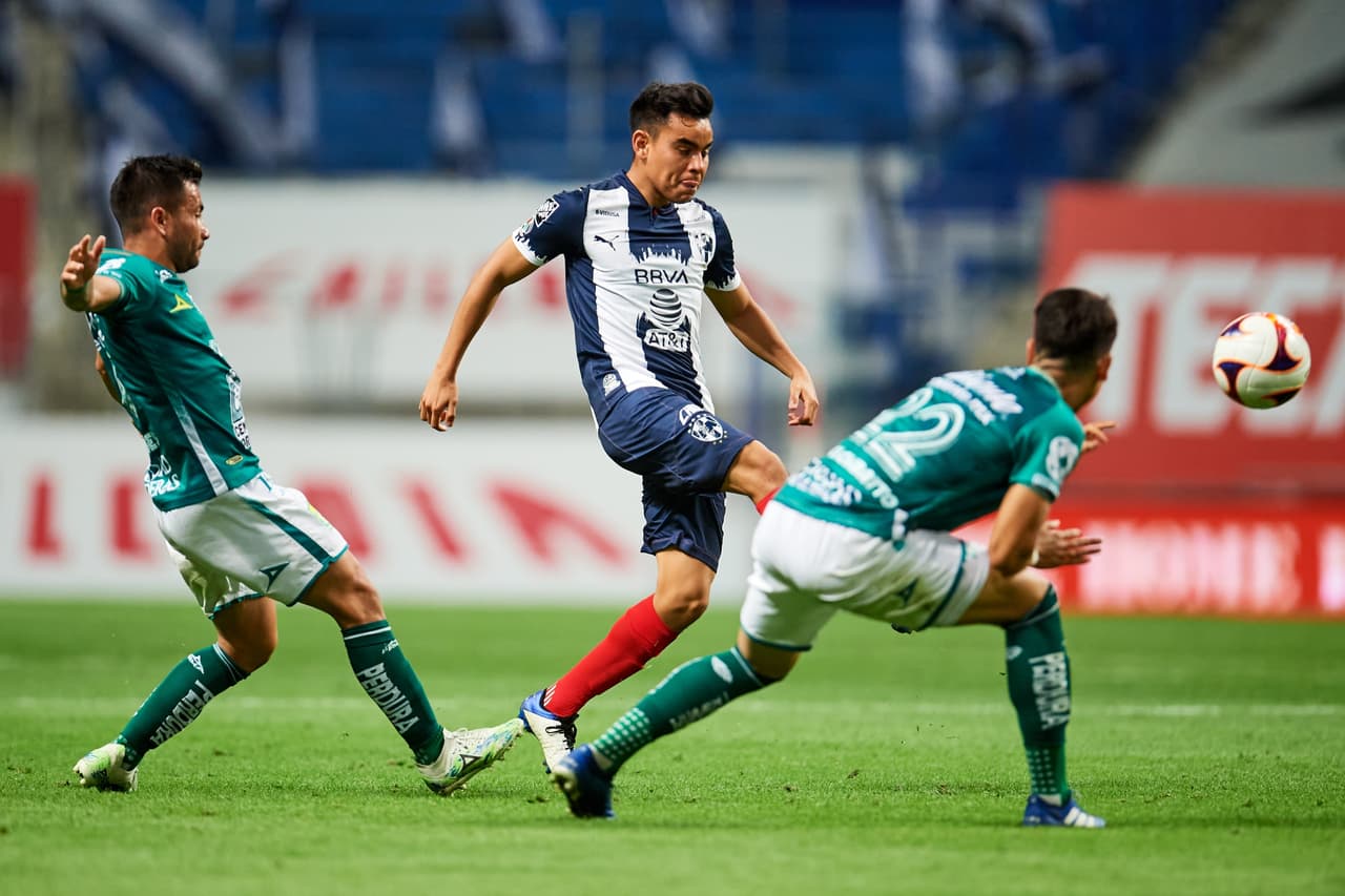 Monterrey logra rescatar un punto en el minuto 80 y continúa con un solo tropiezo en lo que va del Guard1anes 2021. Monterrey no se mueve y se queda con la tercer plaza del toreno, mientras que lel conjunto esmeralda continúa hundido en la el lugar número 15.