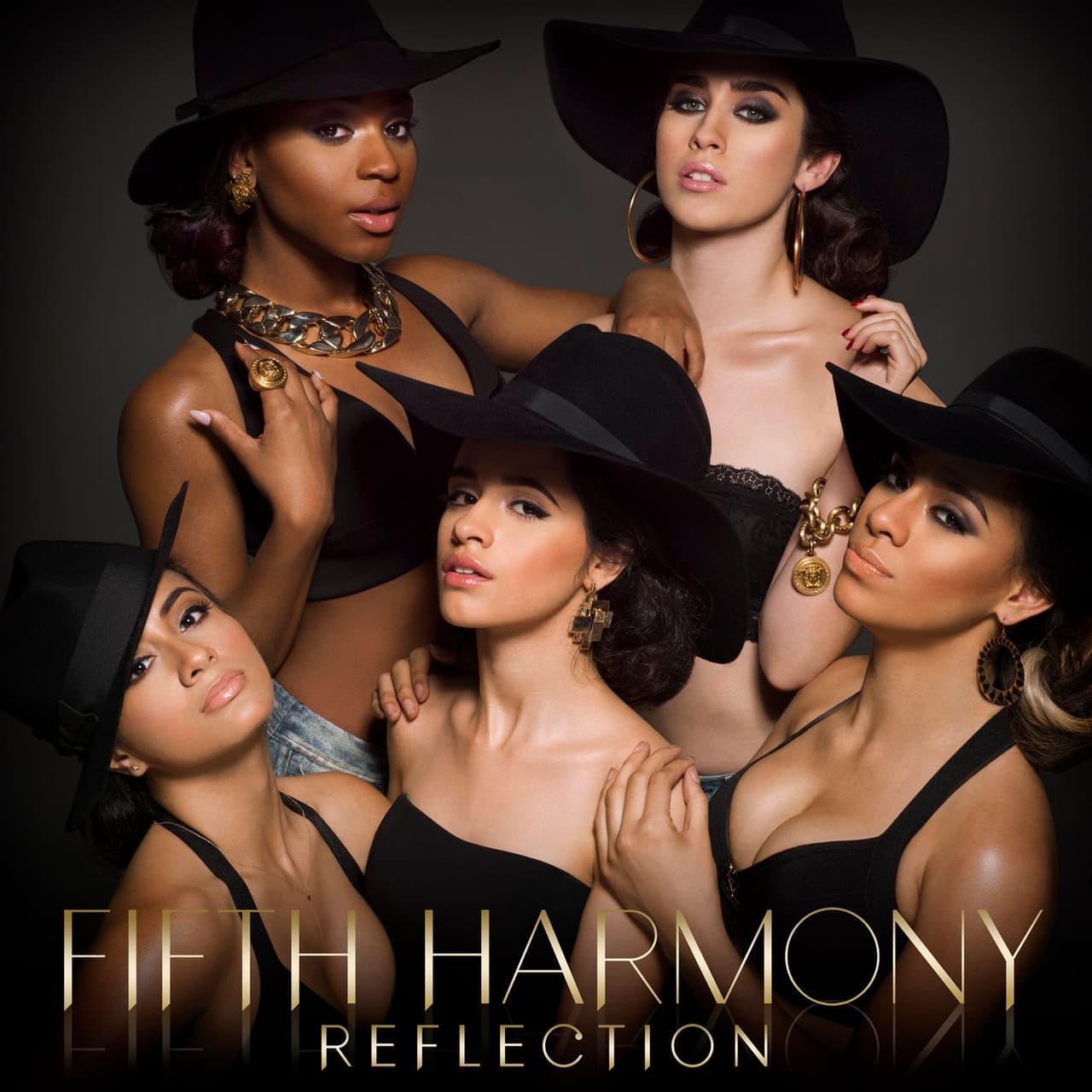 Su álbum debut se titula "Reflection".