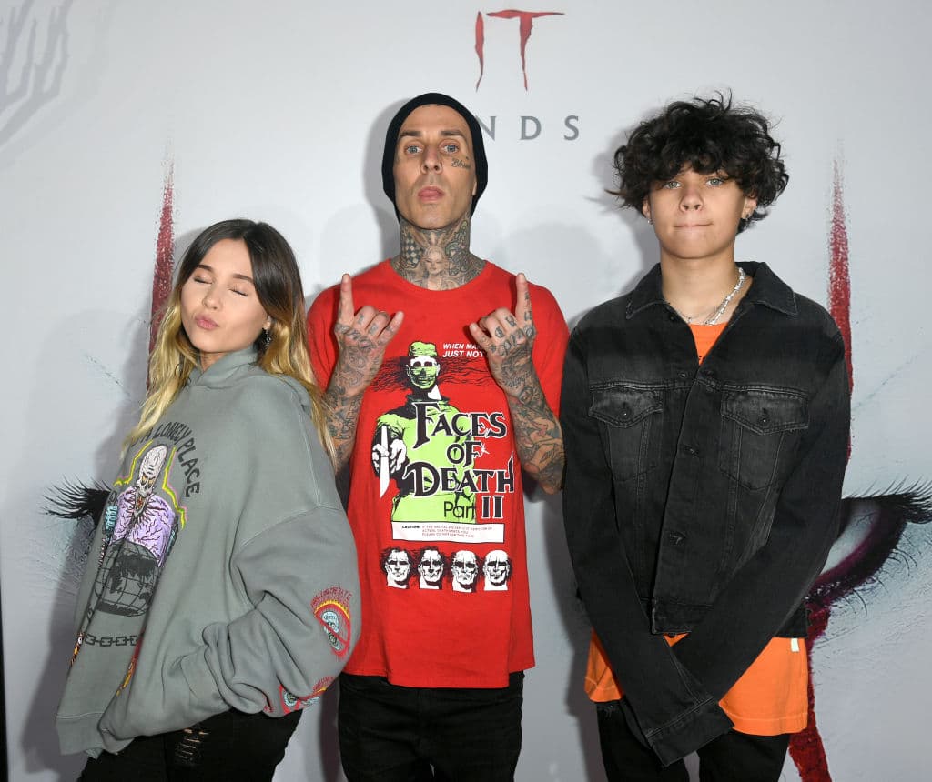 Barker es padre de dos hijos con su ex esposa, Shanna Moakler, Landon de 17 años y Alabama de 15 años.