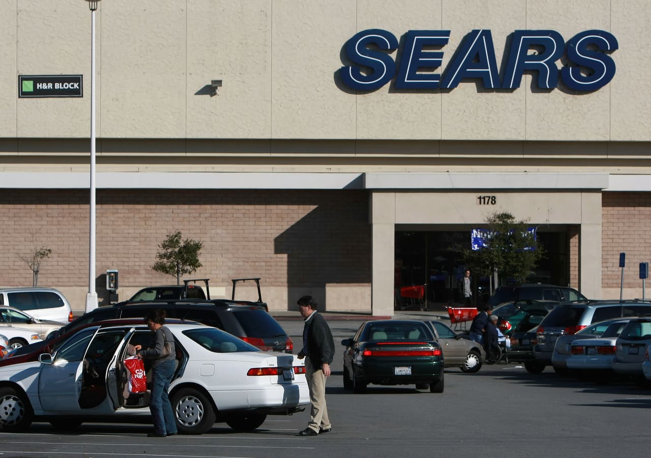 <b>Sears</b>. Sus tiendas abrirán a las 6 PM
