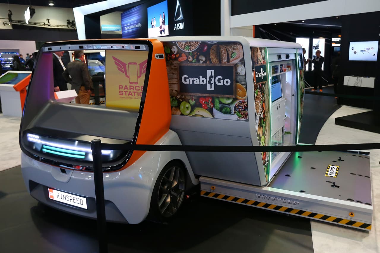 El empresario asegura que el ‘MetroSnap’ "hará posibles una gama de aplicaciones completamente nueva”, y su uso “ayudará a resolver la congestión del tráfico y la contaminación del aire”. Estos autos “pueden integrarse con las nuevas tecnologías, como la conducción autónoma y las ciudades inteligentes” agregó el fundador de la automotriz.