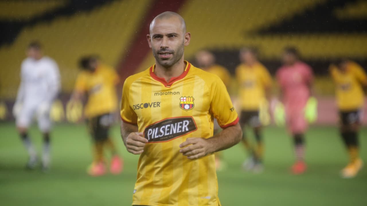 Javier Mascherano reaparece con el Barcelona... de Ecuador