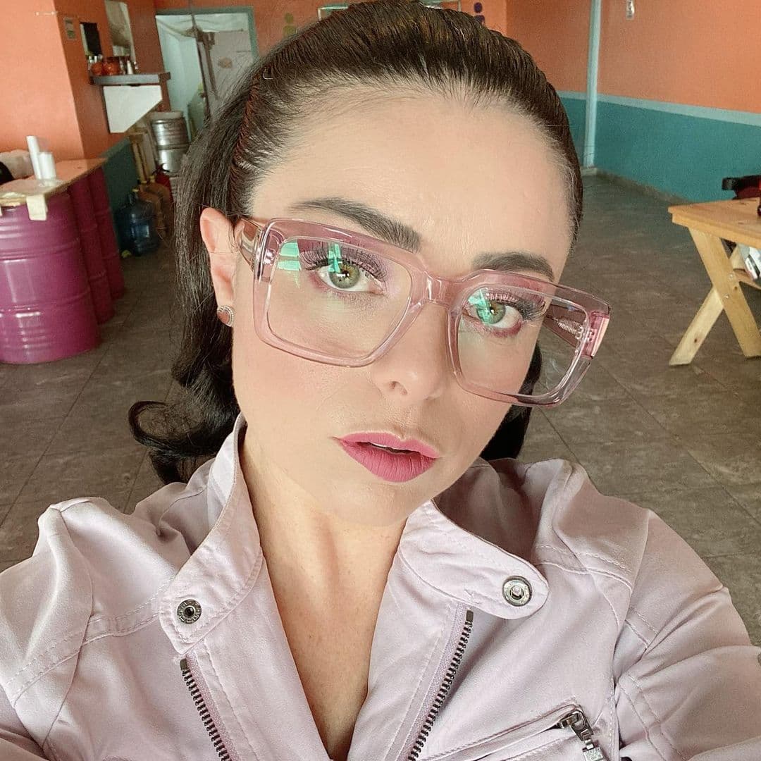 Violeta Isfel está trabajando en la reconexión con ella misma y sus seguidores la aplaudieron por dar ejemplo de la importancia del amor propio.