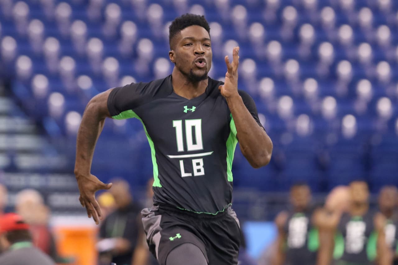 9 CHICAGO BEARS (Cambio con Tampa Bay) LB LEONARD FLOYD -- GEORGIA