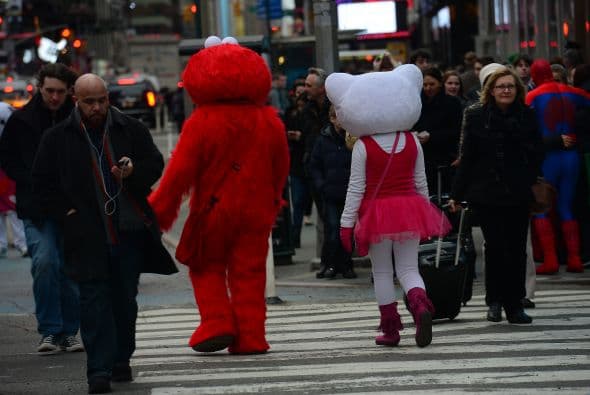 Hasta el momento, cualquier persona puede vestirse del personaje de moda y cobrar por las fotografías en Times Square.
