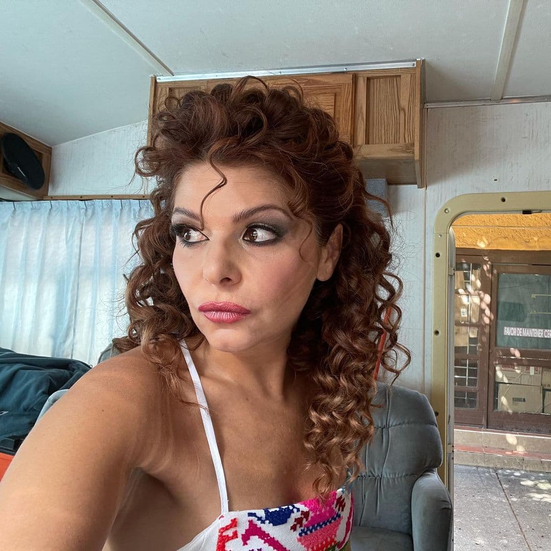 La actriz confesó en la charla que tuvo en el mes de mayo con Yordi Rosado que su 
<b>divorcio con el actor fue "el primer golpe grande"</b> en su vida.