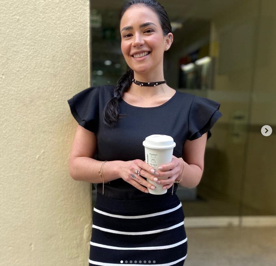 "
<b>No es el de medio</b>, entonces sí me gustaría tener eso aparte de la pantalla porque él nada que ver con eso", dijo en entrevista con el portal de 
<b><a href="https://www.lasestrellas.tv/espectaculos-1/famosos-1/ara-saldivar-revela-de-quien-esta-enamorada-y-no-es-de-ramses-aleman-su-companero-de-te-doy-la-vida" target="_blank">Las Estrellas</a></b>, publicada el lunes 13 de julio. 
<br>