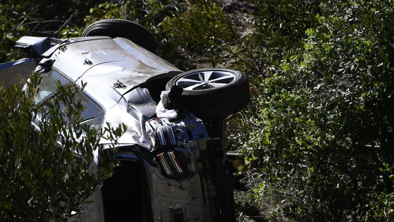 Testigo revela que Tiger estaba inconsciente tras ser rescatado