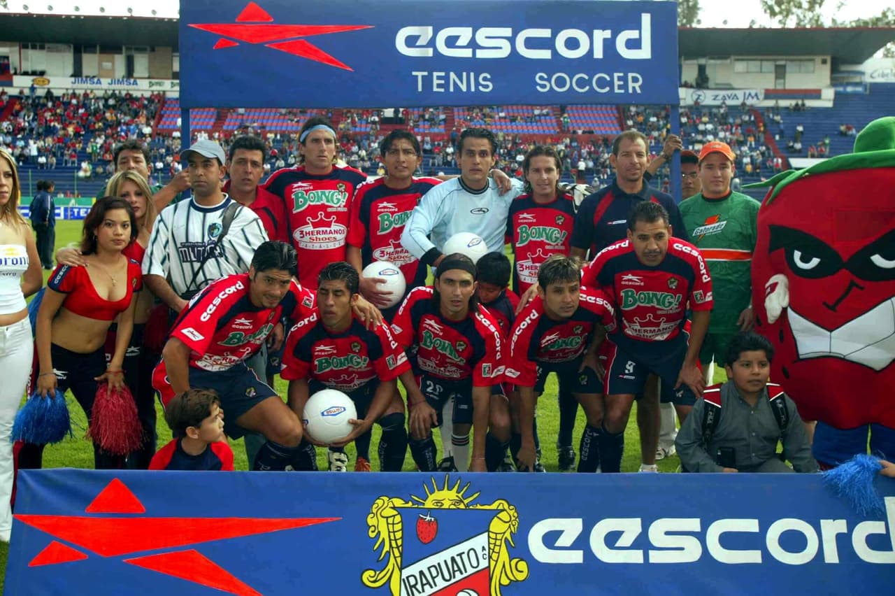 Irapuato perdió el registro en 2004, por malos manejos, se dice que tenían nexos con el narcotráfico, además de adeudar los salarios de sus jugadores.