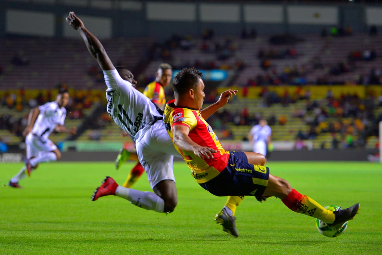 Como puede apreciarse, la intensidad y la velocidad de este encuentro comenzó a subir y con ello las llegadas, aunque la precisión era lo que estaba haciendo falta.