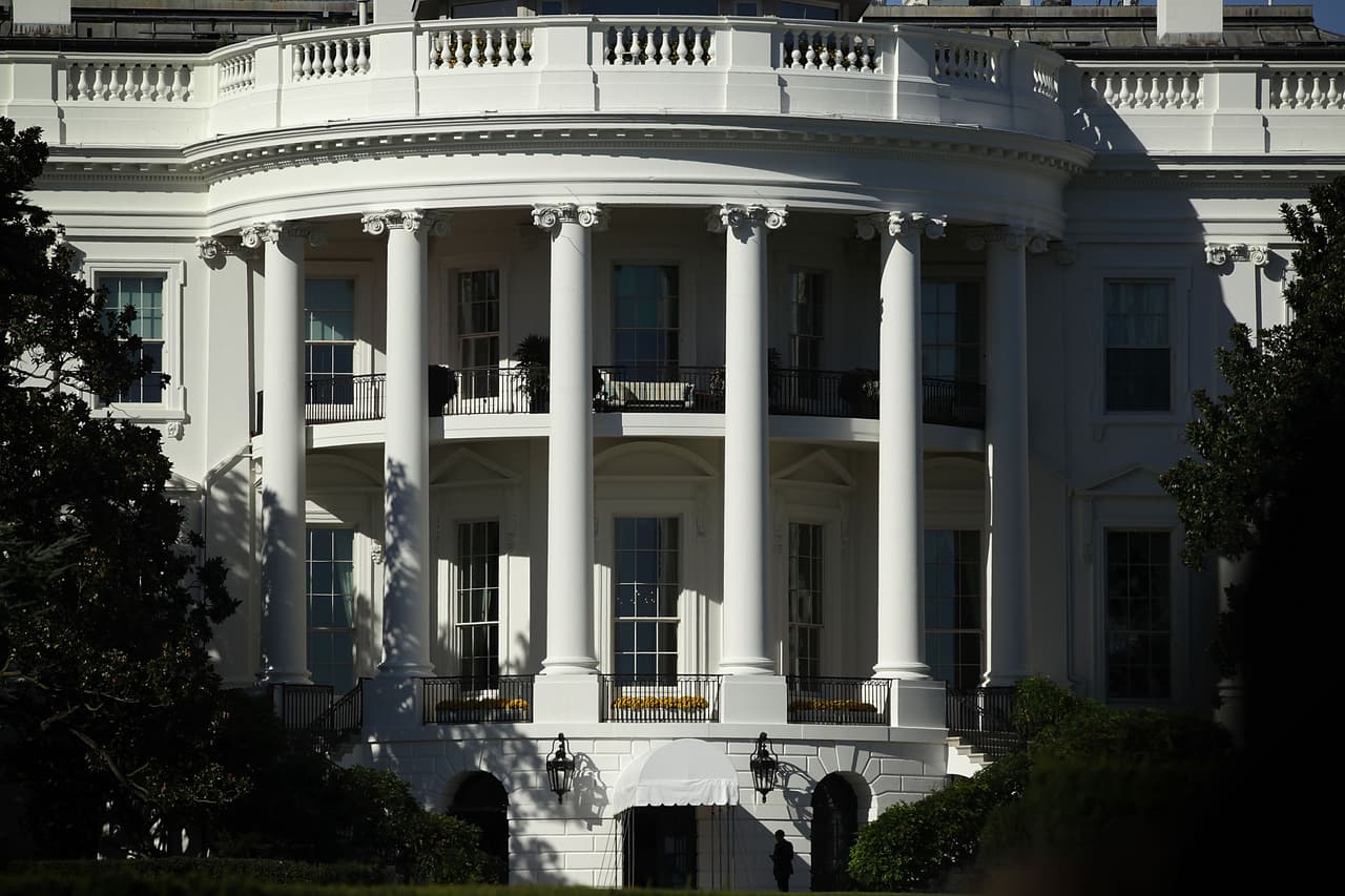 La Casa Blanca lucía orgullosa de la cosecha de otoño que se había logrado.