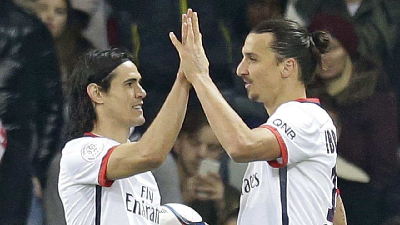 Leeds no quita el dedo del renglón: quiere a Zlatan o a Edinson Cavani