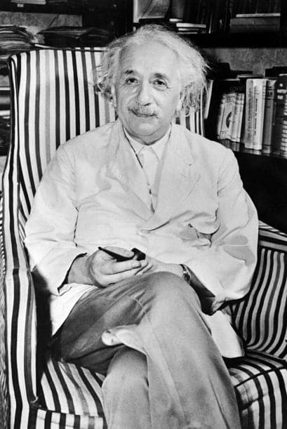 8. Albert Einstein, falleció en 1955 a los 76 años. Ha recaudado en los últimos doce meses, según la revista "Forbes", 11 millones de dólares.