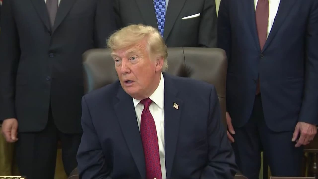 Pedro Rojas de N+ Univision pregunta al presidente Donald Trump sobre la Corte Suprema y deportaciones a terceros países