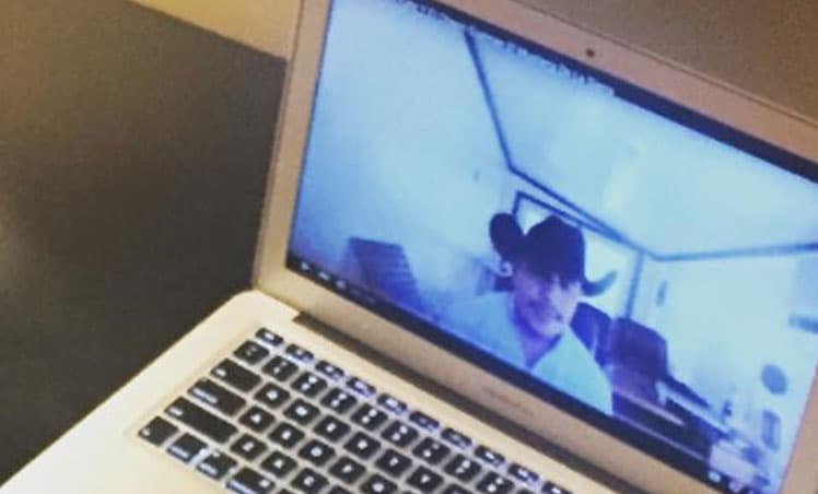 ¿Quién es este misterioso hombre que aparece en la computadora de Kate?