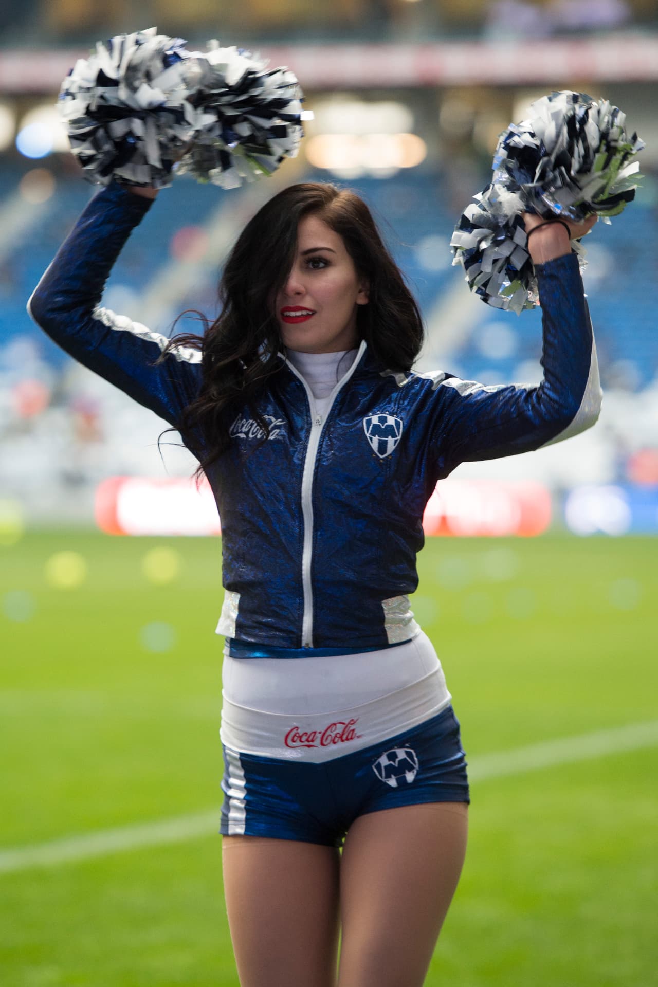 Los estadios de la Liga MX se engalanaron con lindos rostros que engalanaron con su presencia los partidos de la fecha 4 en México.