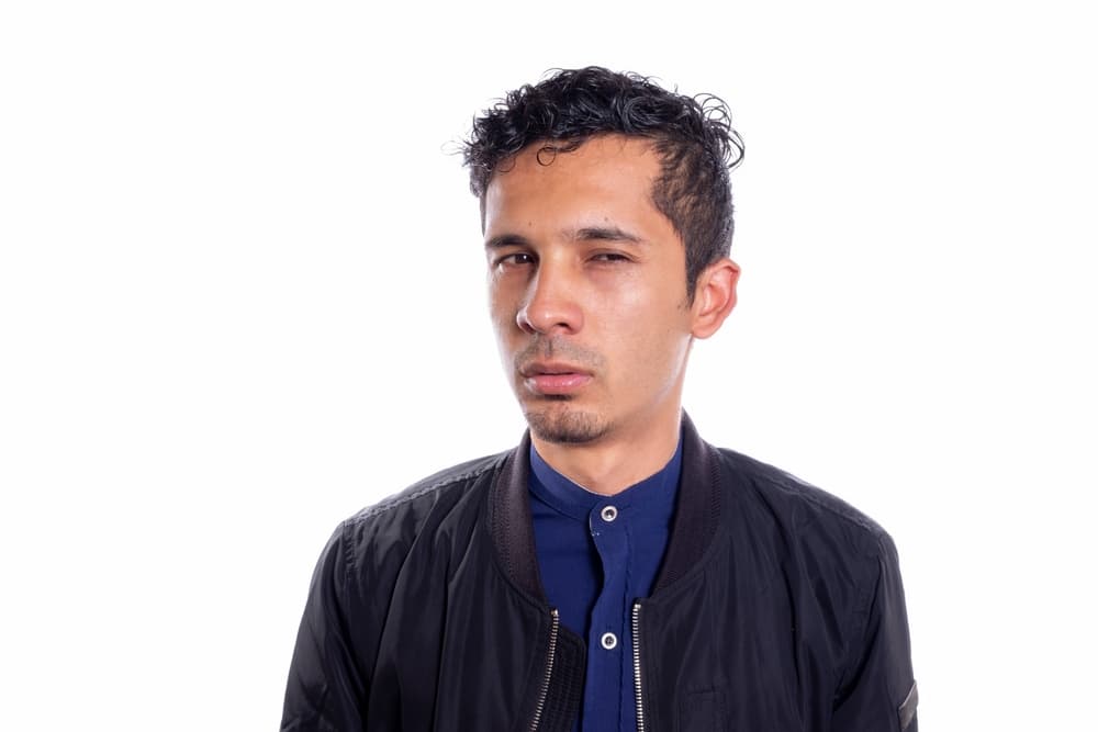 Pero al estar retrógrado, se pierde parte de eso, y cuando creías estar seguro de tu pareja, y estar orgulloso, se crean vacilaciones.