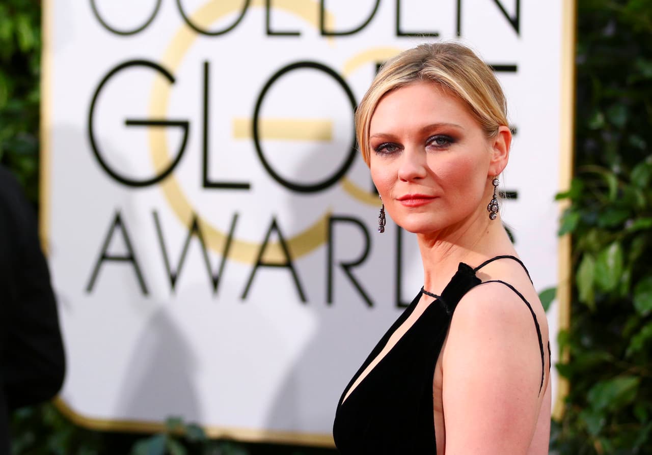 Kirsten Dunst quiere una 'boda íntima' con su novio Garrett Hedlund