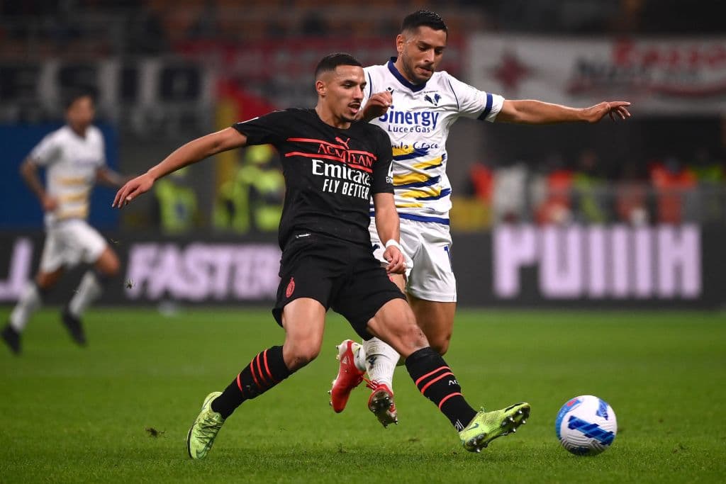 Parecía todo perdido para el Milán, pero sus jugadores comienzan a concetar y logran rescatar la victoria 3-2 sobre el Hellas Verona.